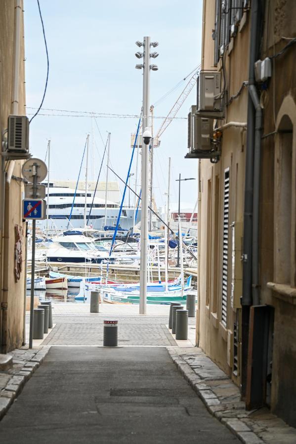 Vieuxport Yourhosthelper La Ciotat Exterior photo